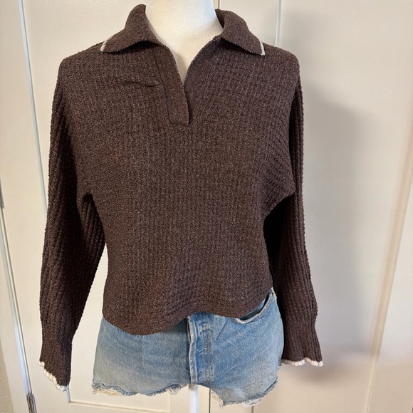 SO Sweaters - SO Brown Knit Sweater with Ivory Label Trim